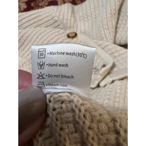 MEROKEETY Button Down Sweater Cardigan with Pockets Cream NWT Size XL - Picture 9 of 9